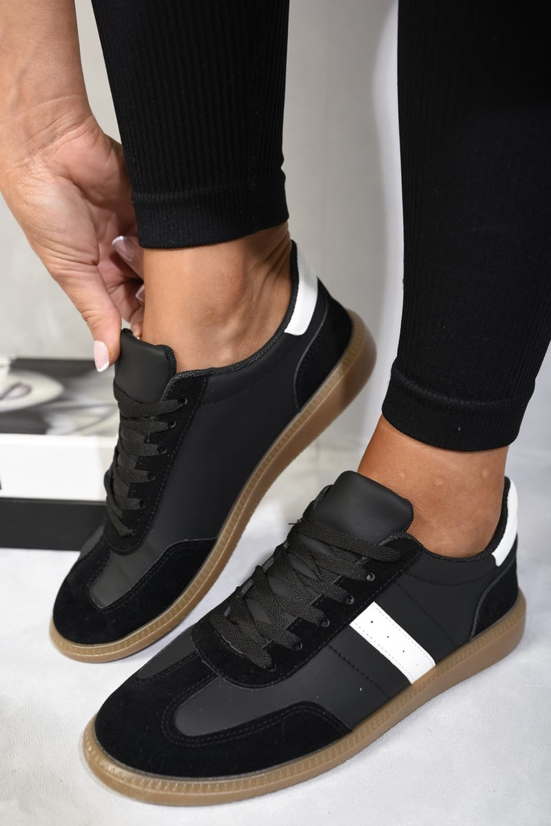 Contrast Panel Lace Up Gum Sole Trainers